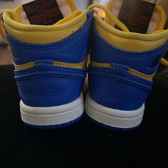 4c Nikes - Picture 2 of 6